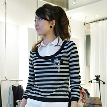 MK BL0464 파인스트라이프패치블라우스