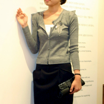 손담비.st  삼각 가디건