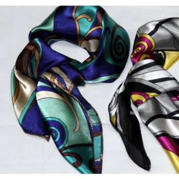 파도 문양 스카프