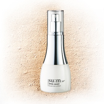 SU:M37 화이트 어워드 에센스 로션