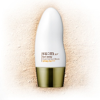 SU:M 37 선 어웨이 에센셜 선 블럭