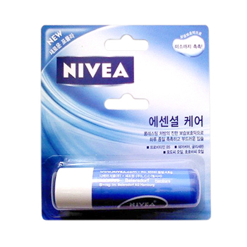 니베아립케어에션셜케어