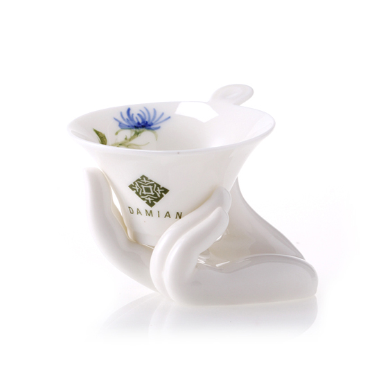 다미안티스트레이너 