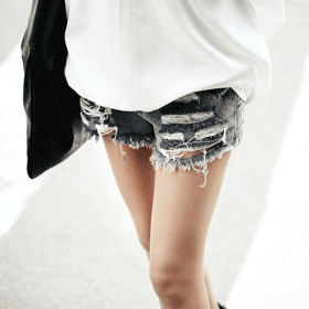 09138.포켓 포인트 숏팬츠/과감한  헤짐 디테일이 매력있는 숏팬츠/기본티셔츠에도 스타일리쉬함~/소재자체에 신축성이 없으니 싸이즈 스펙 확인해주세요~