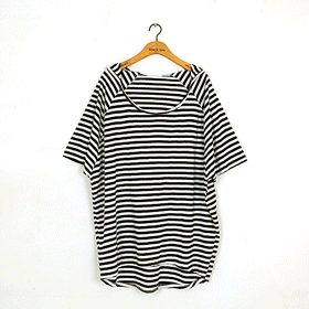 00537. Long stripe boxy hood T