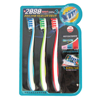 2080프로클리닉칫솔3입 